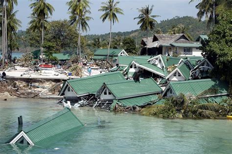  2004年のインド洋地震・津波：タイにおける復興と観光産業への影響